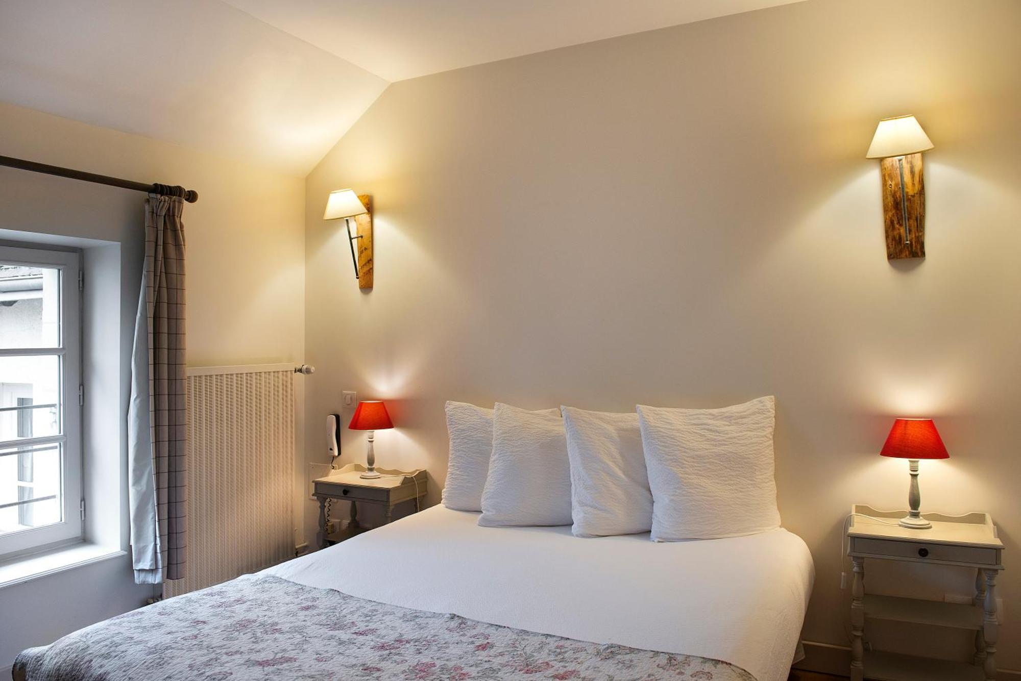 Logis Hotel Restaurant Relais De La Mothe Yzeures-sur-Creuse Екстериор снимка