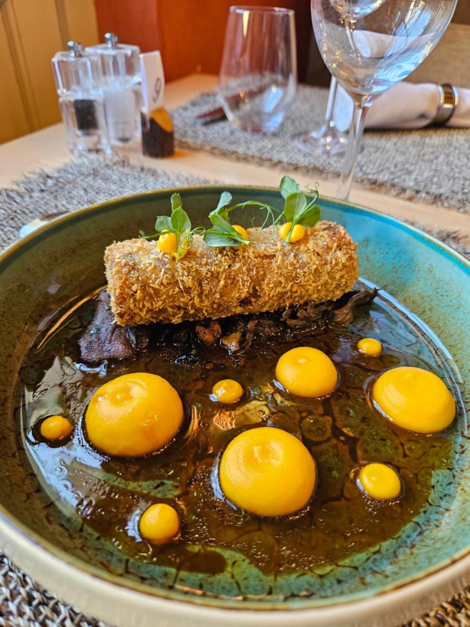 Logis Hotel Restaurant Relais De La Mothe Yzeures-sur-Creuse Екстериор снимка